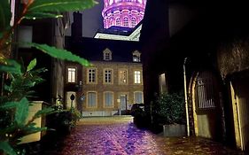 Au Coeur Des Remparts
